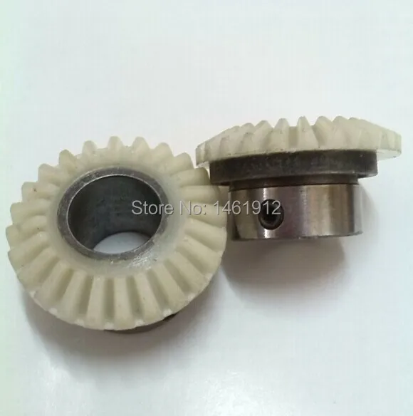 Singer household sewing machine parts, 6102, 6120 special gear arm shaft bevel helical bevel