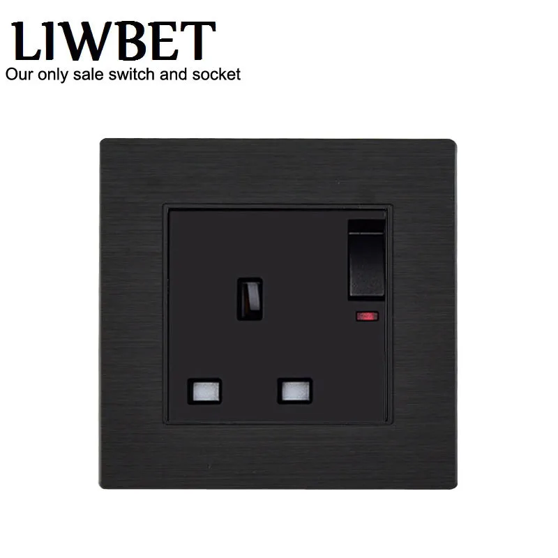 England Standard wall socket and UK standard 3 Pin 13A outlet with 1