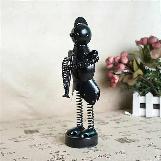 

Metal Iron Art Band Style Pen Holder Office Desktop Decoration Innovative Students' Gift Crafts School Office Supplies