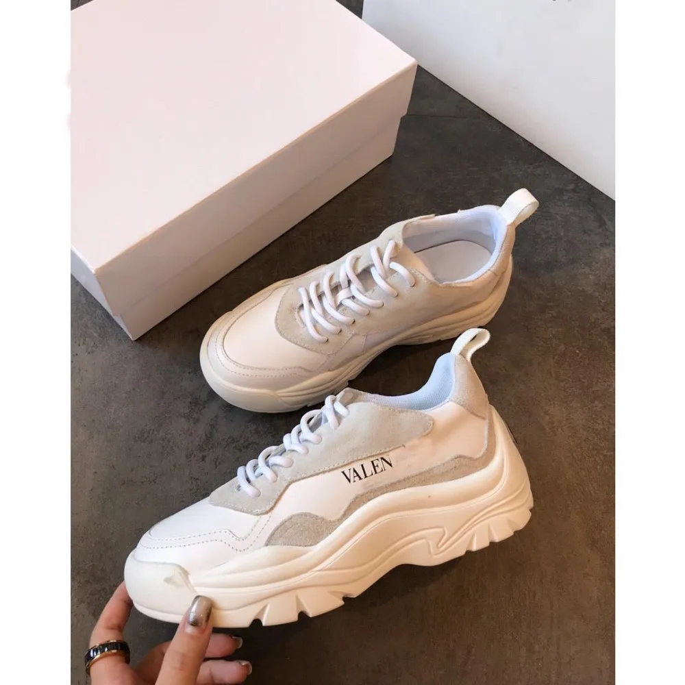 

Luxury brand women's shoes 2019 new leather wild fashion trend comfortable running shoes thick bottom outdoor breathable casual
