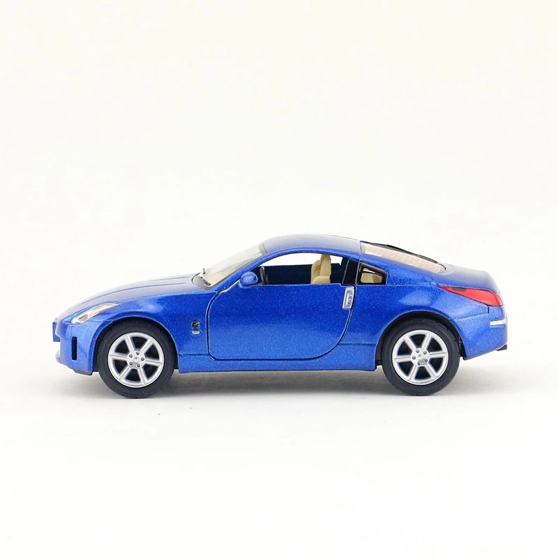 KINSMART литая модель из металла/Масштаб 1:34/Япония Nissan 350Z Классическая/оттягивающая игрушечная машинка/подарок для детей/образовательная коллекция