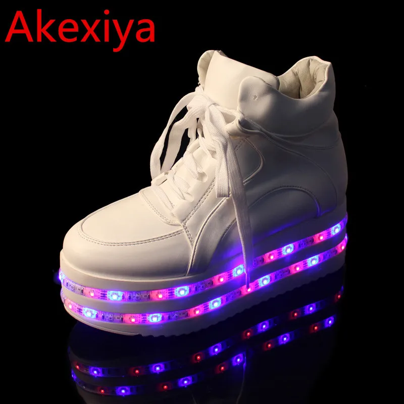 Неоновые майки. Светящийся конструктор для девочек. Конструктор светящийся 110. Light up links. Light up try me.