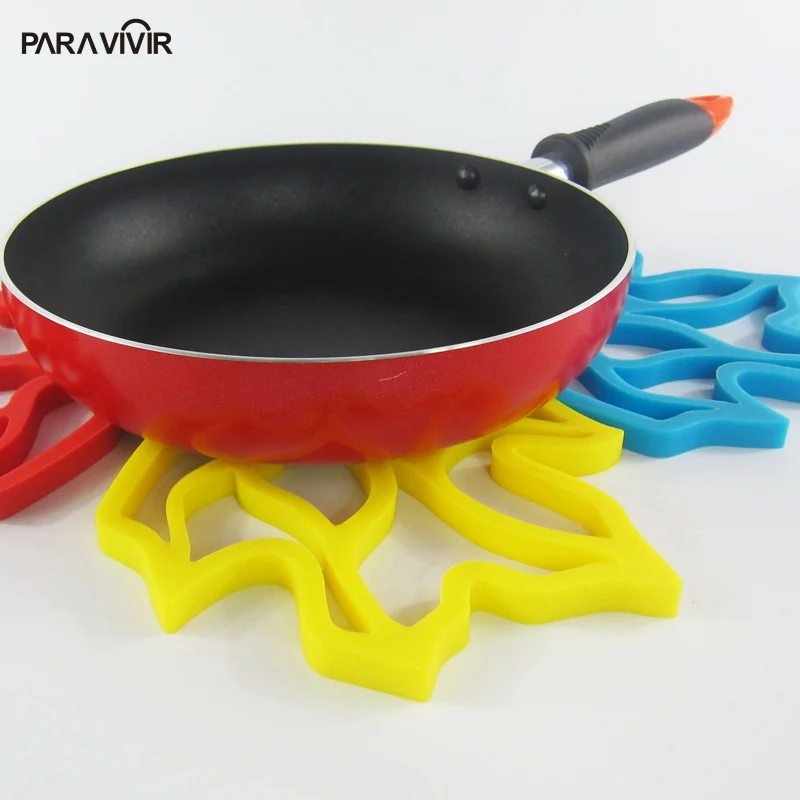 Creative Tableware Pads Maple Hollow Heat Insulation Dining Table Mats