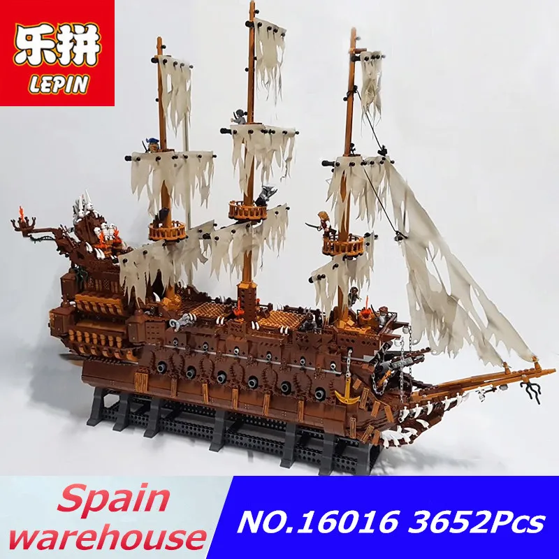 

The Flying The Netherlands Ship 16016 3652Pcs Caribbean Pirates Ship Building Blocks Legoing MOC Movies Bricks Toys Gift Spain