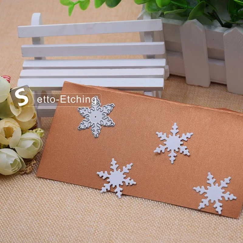 Christmas Snowflake Metal Cutting Dies Stencils for DIY