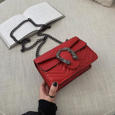 DORANMI Роскошные брендовые дизайнерские сумки с клапаном для женщин кожаная квадратная сумка женская маленькая сумка через плечо Bolso Mujer CBB211 - Цвет: red