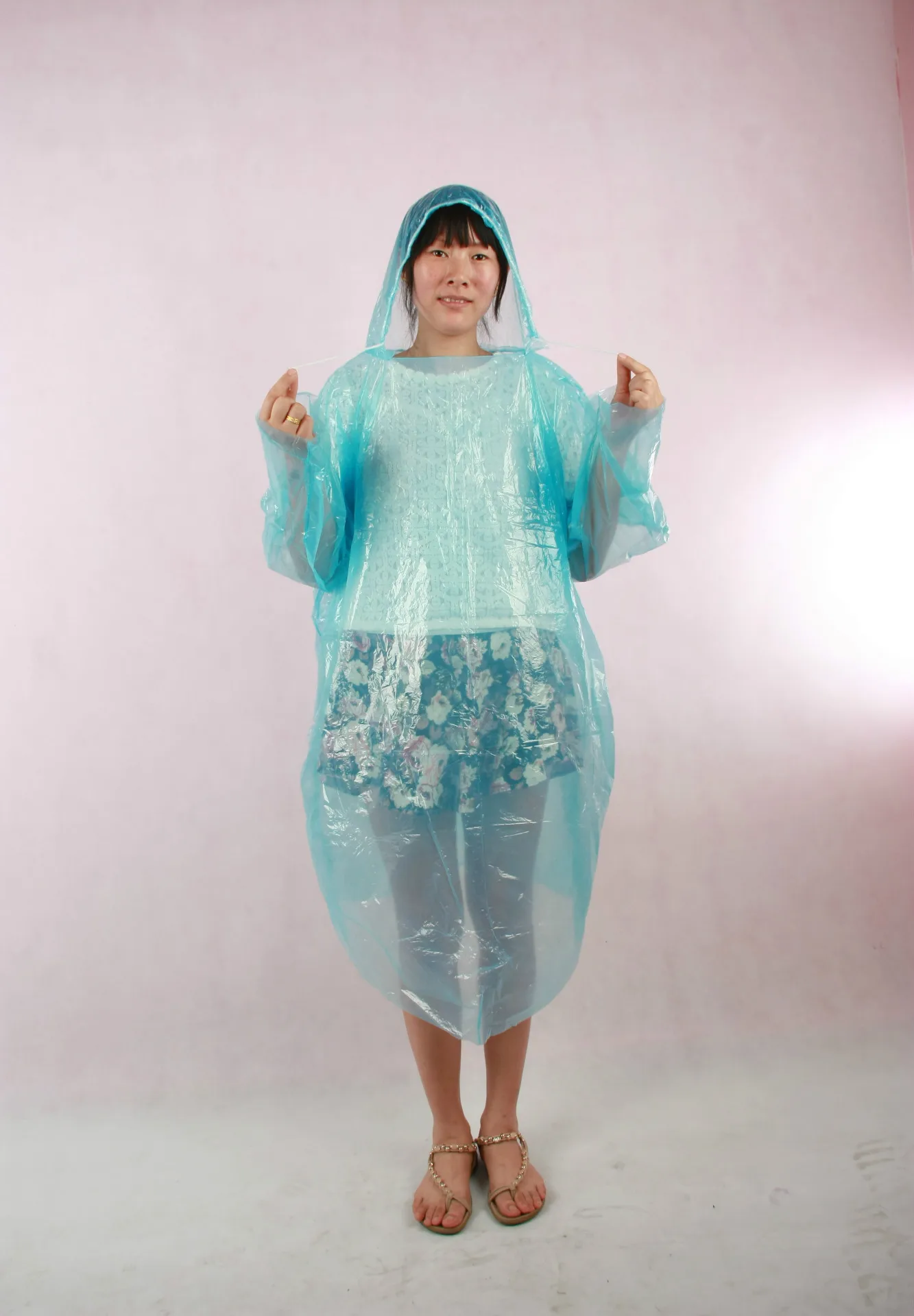 Manufacturers selling disposable raincoat hat adult rainwear thickened