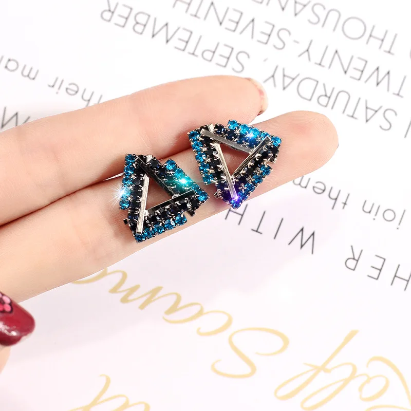 

Fashion Ladies Geometric Triangle Stud Earrings For Women Cute Korean Jewelry Female Blue Black Crystal Rhinestone Earring Gifts