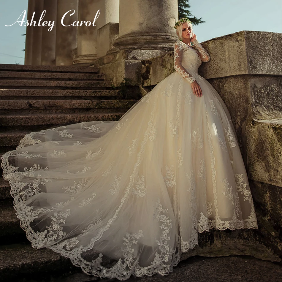 

Ashley Carol Sexy Scoop Long Sleeve Princess Ball Gown Wedding Dress 2019 New Vintage Bride Dress Tulle Luxury Wedding Gowns
