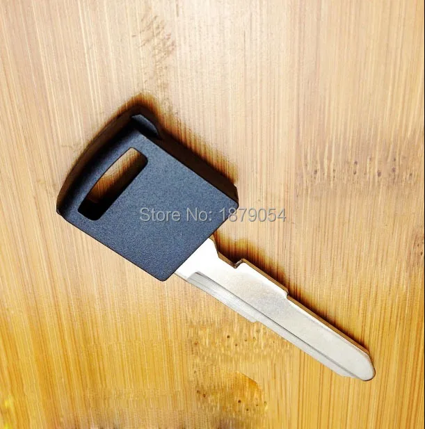 Suzuki SX4 Vitra key blade(3).jpg