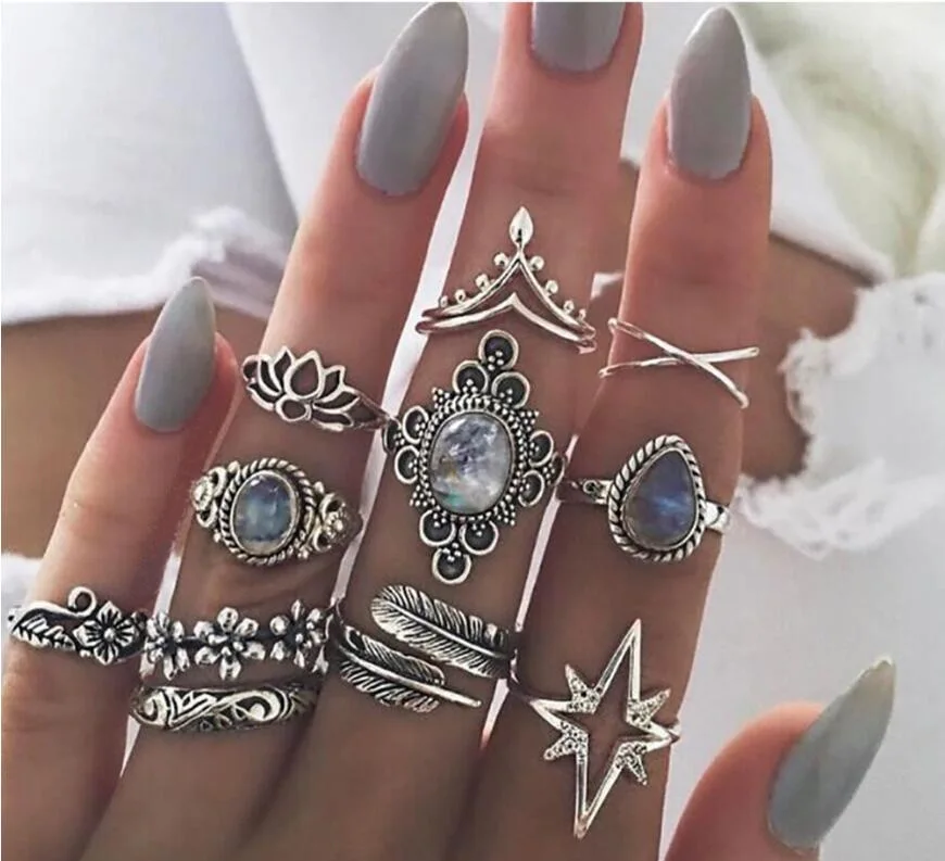 

2018 New Vintage Carved Alloy Ring Rhinestone Star Gem Leaf Butterfly Ring Set Wedding Jewelry for Women 11pc