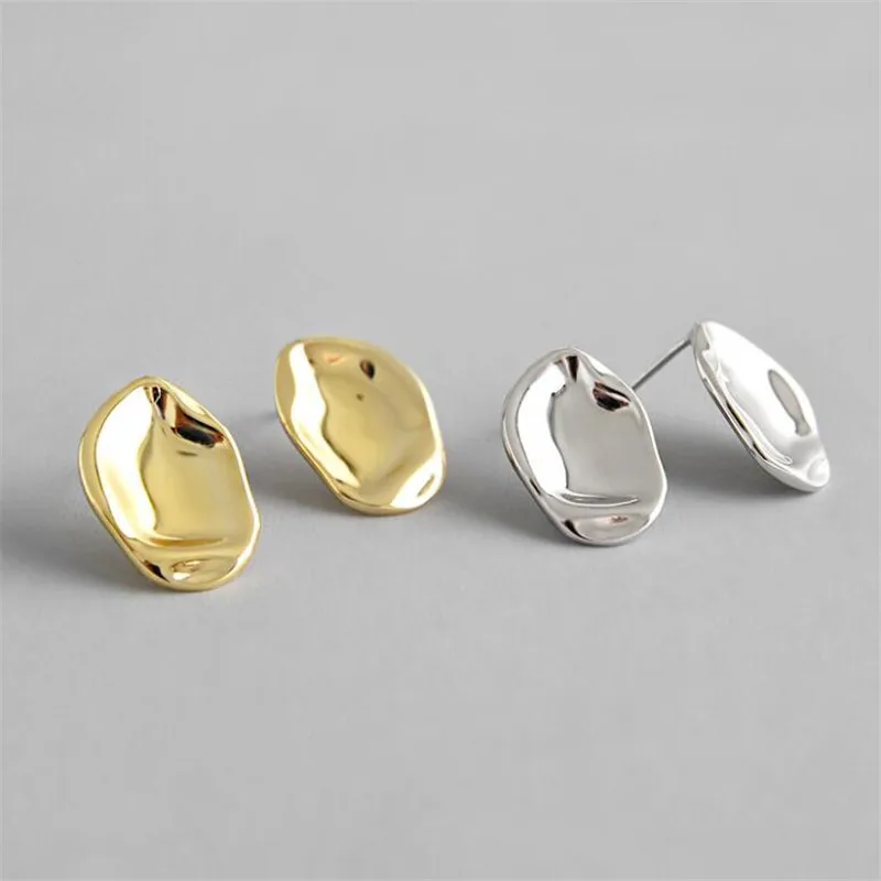 minimalist silver stud earrings