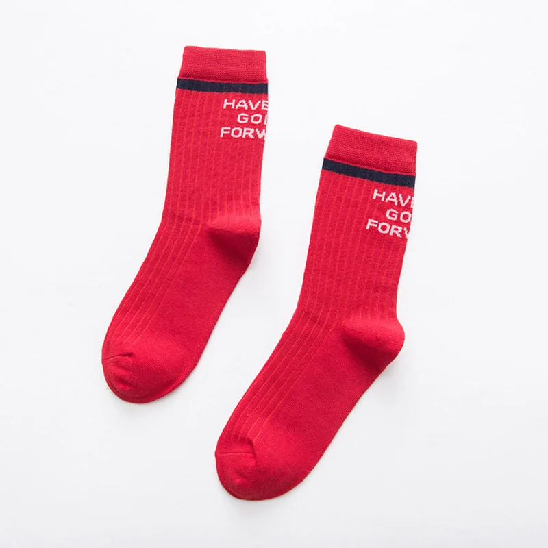 [WPLOIKJD] забавные носки с буквами "весело идти вперед" носки для девочек хип хоп для женщин Harajuku Divertidos скейтборд Femme Chaussette - Цвет: Red Socks