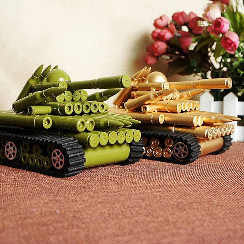 

Vintage 2018 Model Metal China Green tracked land tank model, fake bullet shell, troops retired home Office decor accessories