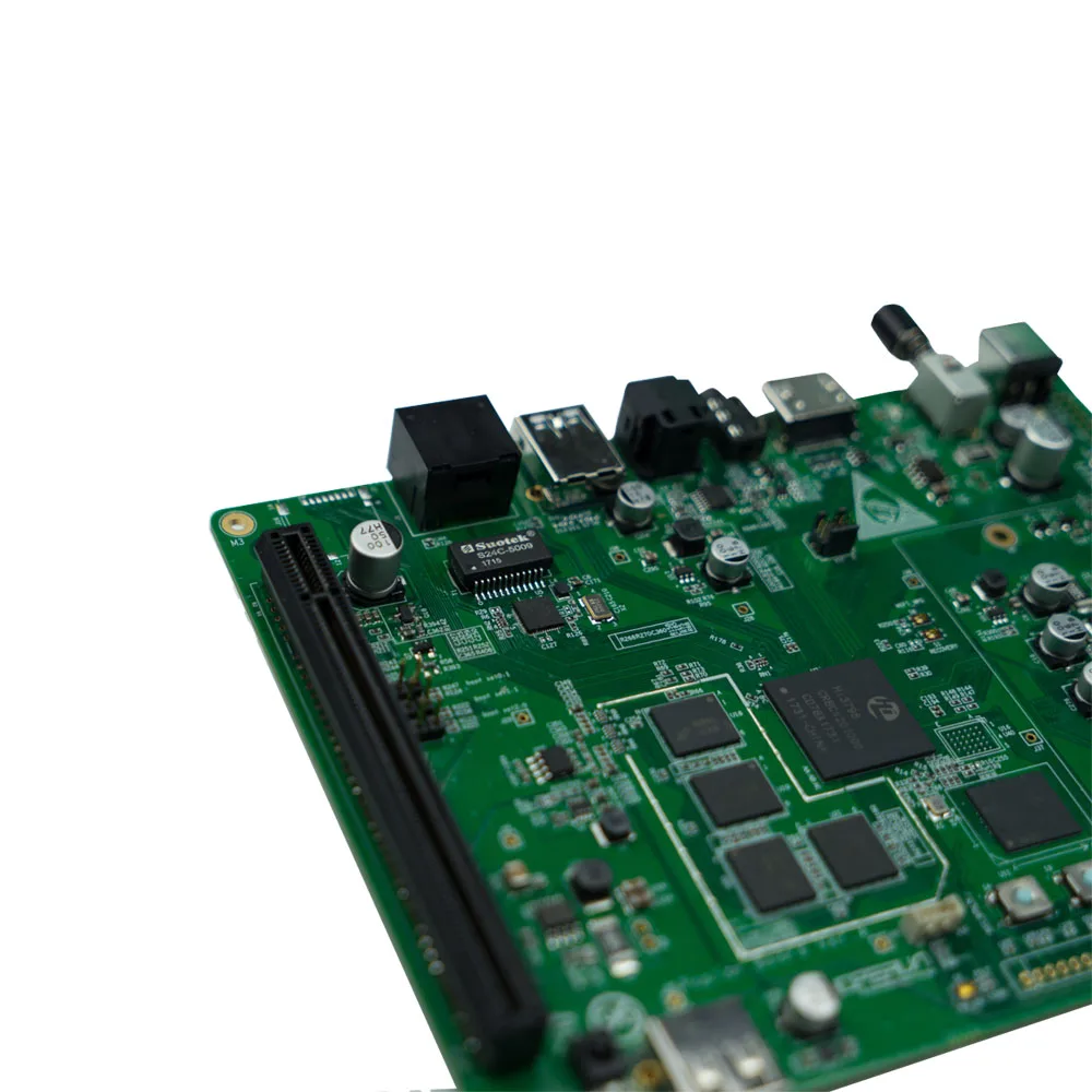 Для Poplar макетной платы поддерживает Linux или Android ТВ системы на основе Hess Hi3798 CV200 чип
