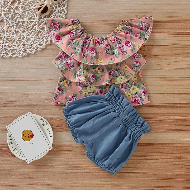 Одежда для маленьких девочек Футболка с оборкой и цветочным принтом+ шорты, комплект со штанами