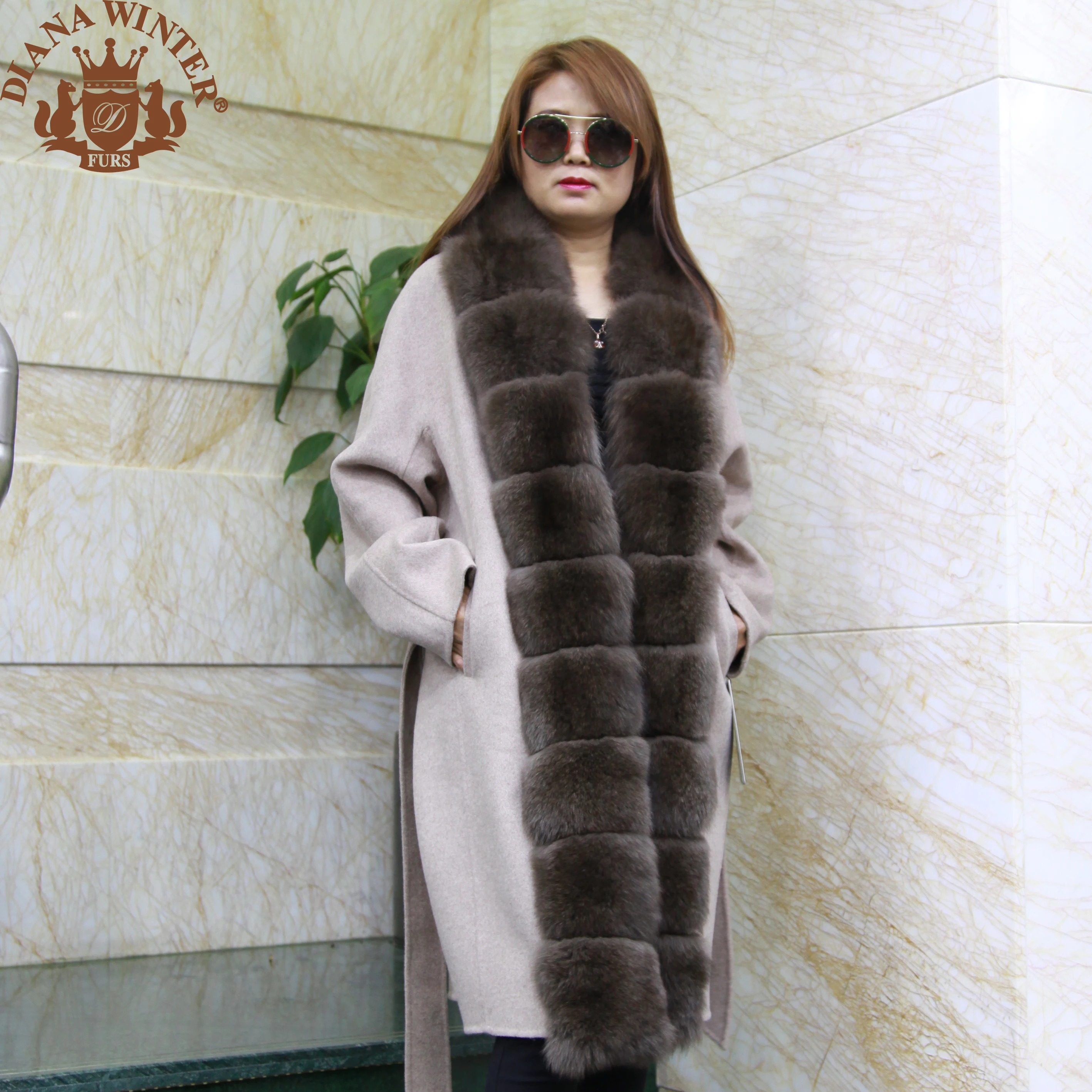 Женское шерстяное пальто жакет DIANA WINTER2019 с лисьим мехом элегантный для