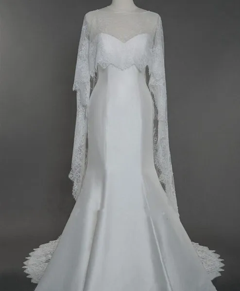 Best Product 2018 Romantic Lace Long Wedding Capes Shawl Jackets Autumn Bridal Cloak Coat Bolero with Chapel Train Wedding Accessories