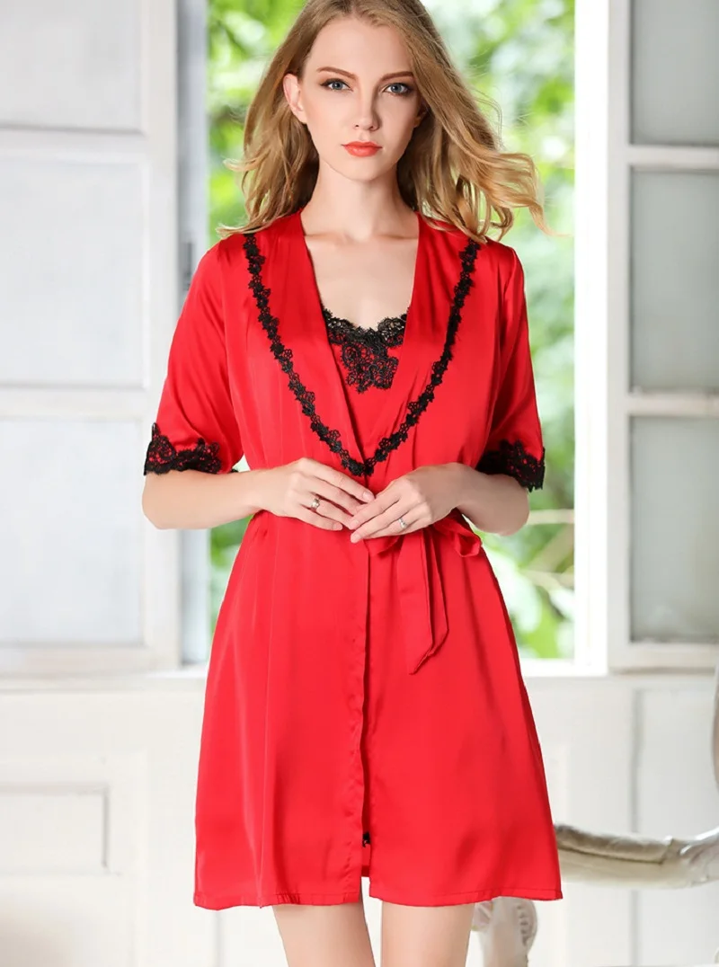 Red silk-like sleepwear (5)