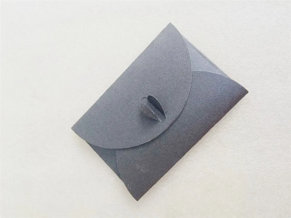 

20pcs Free shipping Birthday party invitation card gift packing bag black pearlescent paper box good quality envelops 105*72mm