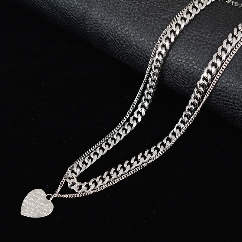 N//H Camera Baseball Necklace Fashion Jewelry Classic Personality Simple Retro Charm Necklace Pendant
