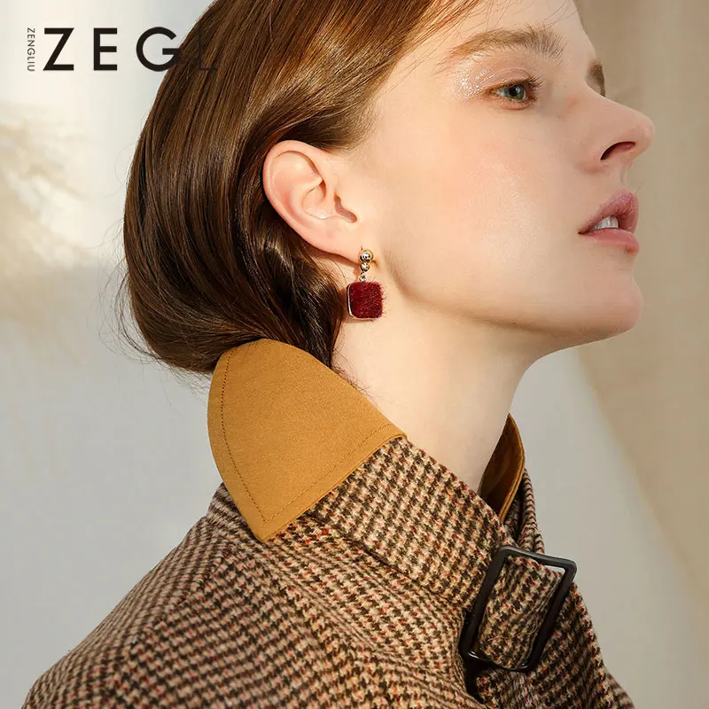 

ZEGL Square Earrings Women's Earrings Hair Ball Earrings Plush Earrings Vintage Red Earrings Pendant