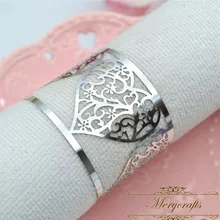 Индивидуальные имена яркая серебристая Свадебные Кольца для салфеток бумажные свадебные украшения для украшения стола