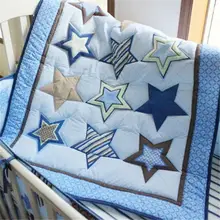 Маленькие звезды детская кроватка постельные принадлежности одеяло бампер лист пыли Рюшами Набор из 4 шт