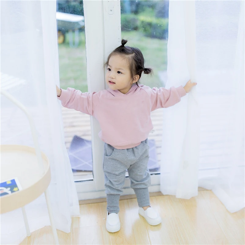 (4)