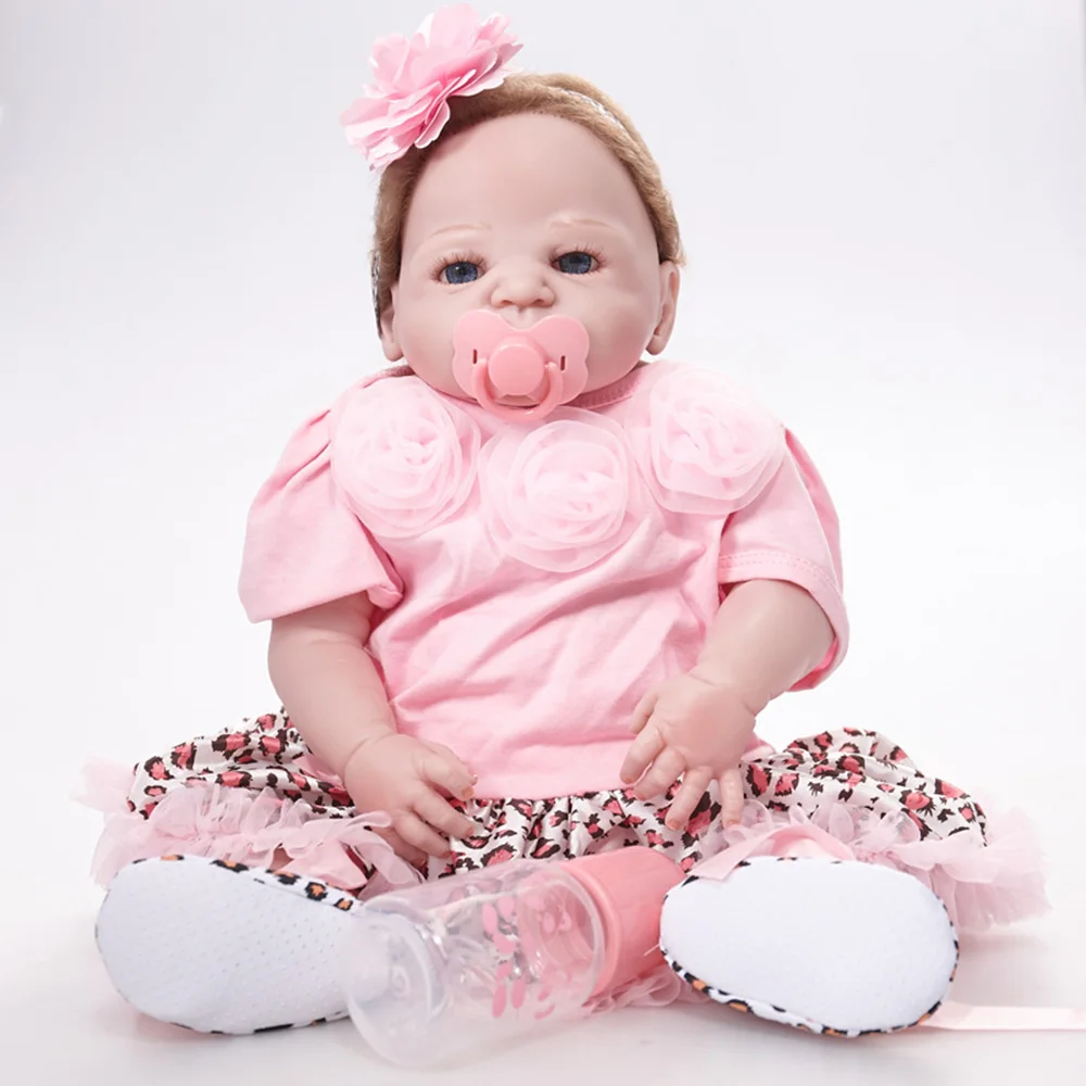 

22 inches Soft Silicone Reborn Doll Realistic Newborn Baby Girl Doll with Cloth Body Toy for Children Birthday Xmas Gift Bebe