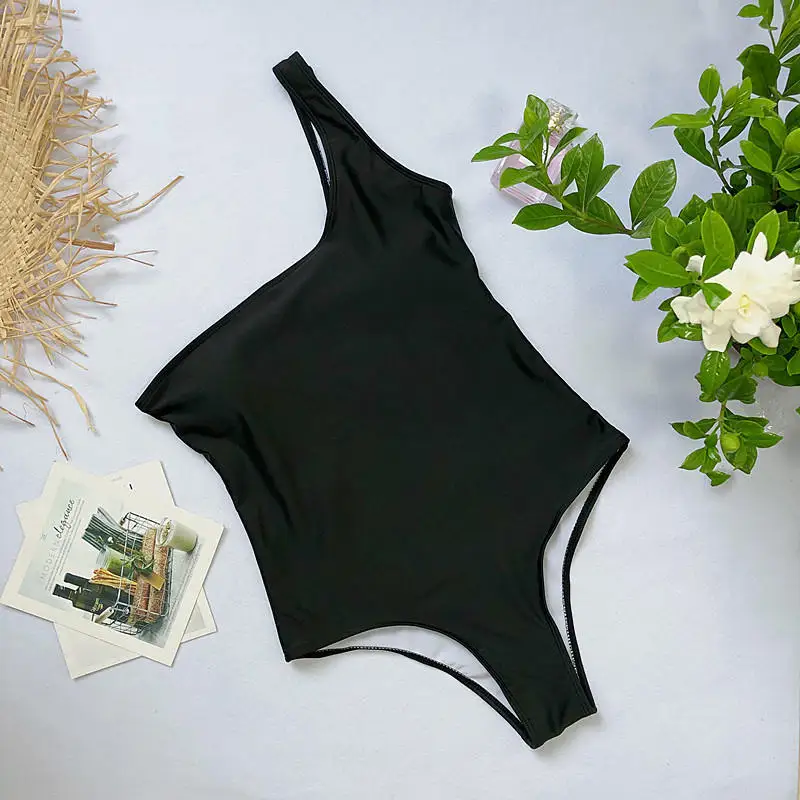 swimsuit-one-piece-striped-03