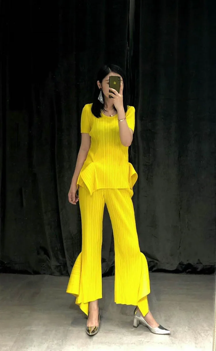 Miyake Fold понижающий возраст вестернизация Ранняя весна умный комплект из двух предметов Французский национальный женский костюм комплект со штанами