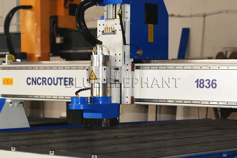 3d серводвигатель cnc маршрутизатор 1836 5.5kw водяное охлаждение шпиндель вакуумный