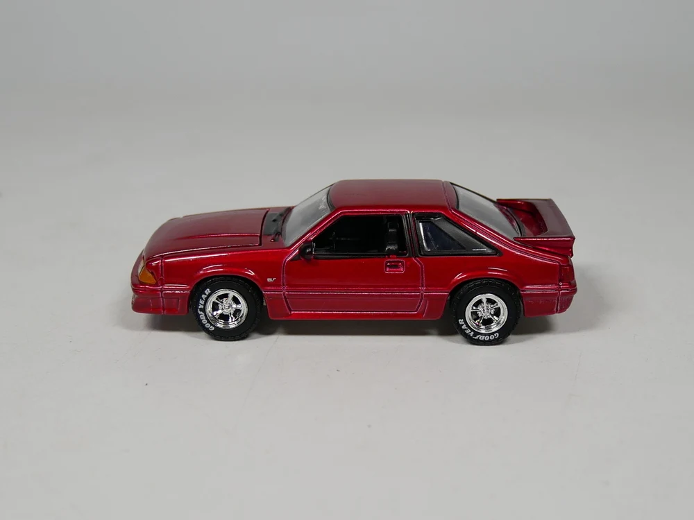 Авто ИНН-Greenlight 1: 64 1991 Ford Mustang литья под давлением модель автомобиля