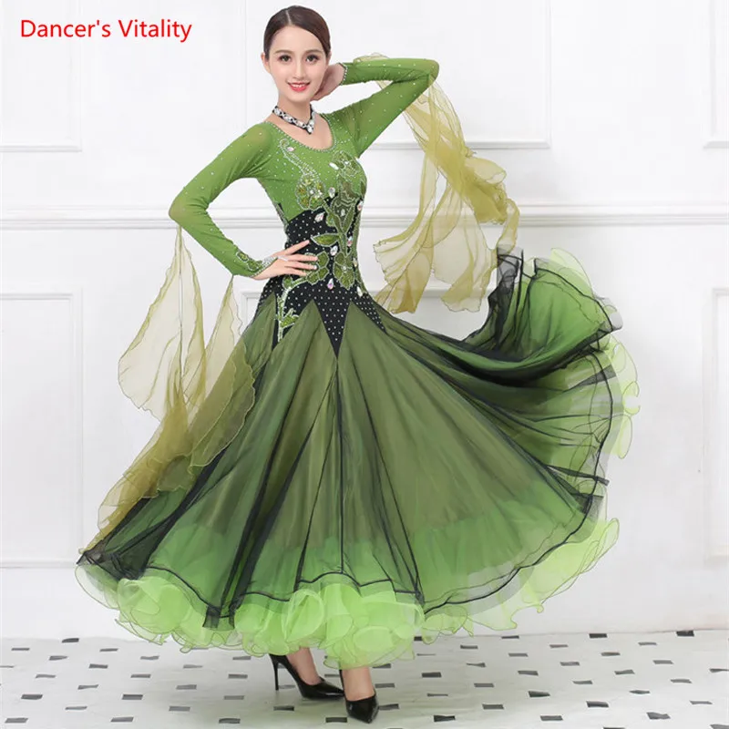 

Luxury Diamond Sequins Ballroom Dance Dresses Women Stage Performance Clothes Lady Standard Waltz Dancing Competition Costumes