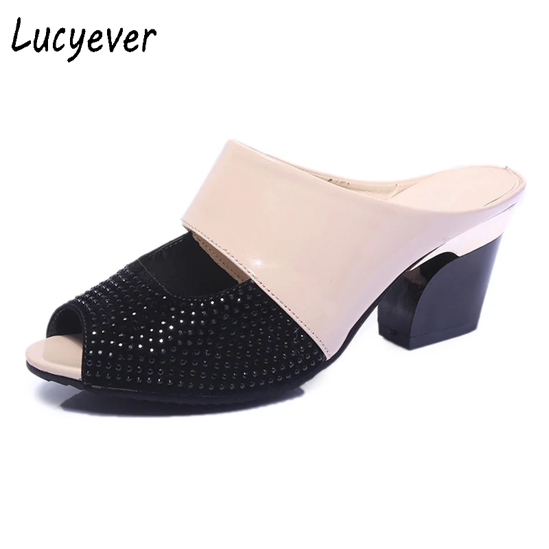 Lucyever/ г.; Модные женские летние сандалии из лакированной кожи; пикантные вьетнамки на высоком каблуке с открытым носком и вырезами; женская обувь для вечеринок - Цвет: Бежевый