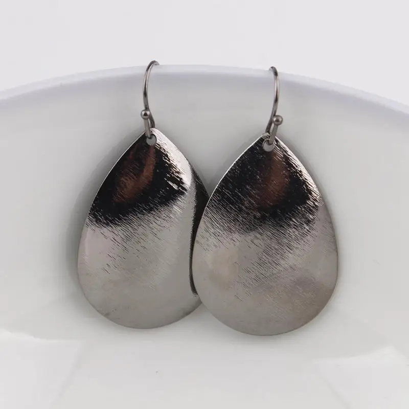 

2018 New Fashion Small Zinc Alloy Dull Polish Teardrop Hematite Earrings for Women Famous Designer Jewelry pendientes mujer moda