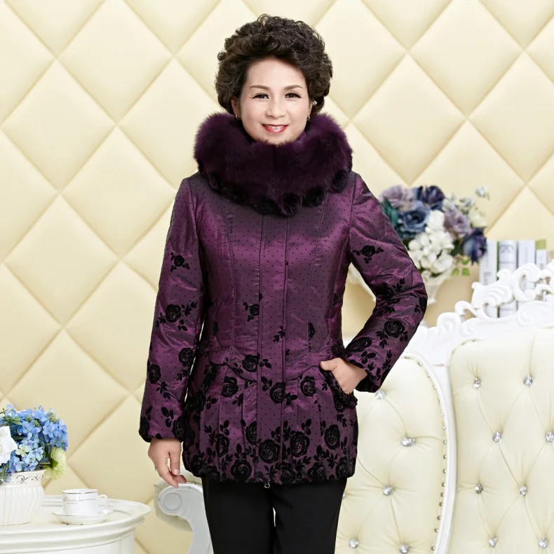 

Winter down jacket in the elderly female mother thicker down jacket