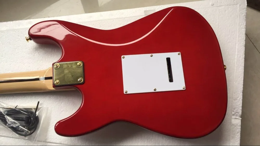 Wholesale New Guitar Fd Electric Guitar STR Model With Scalloped Rose Fingerboard Gold Hardware In Cherry Burst 161118