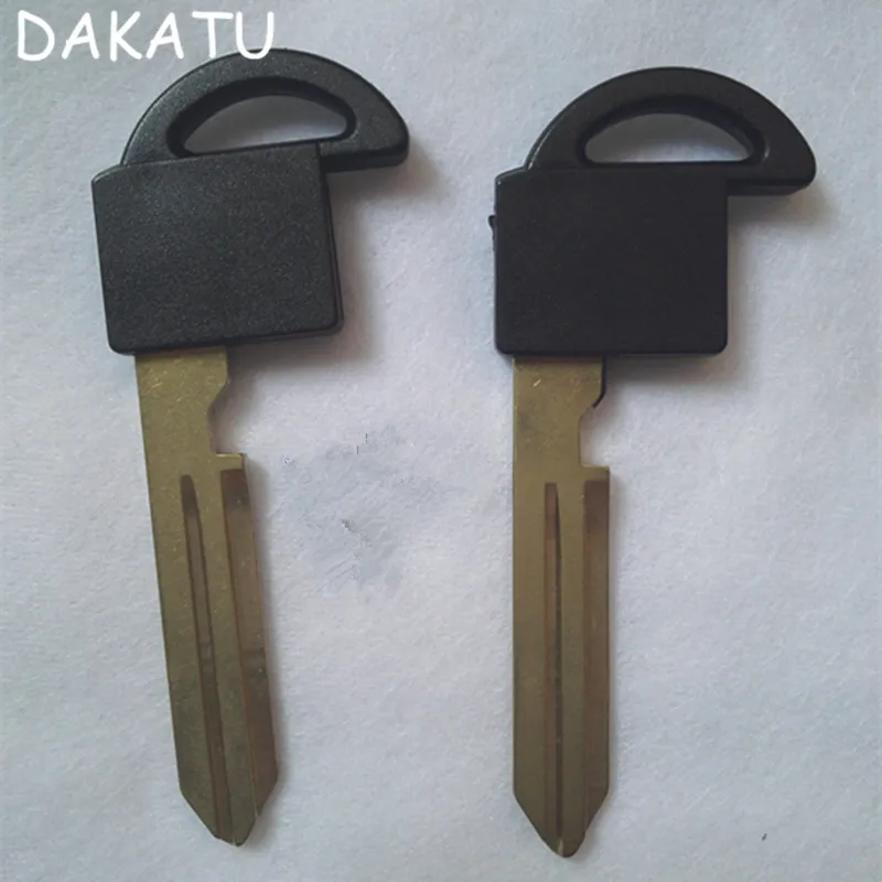 

DAKATU Emeregency Spare Key Blade Shell For Nissan Elgrand small chip key shell can be loaded