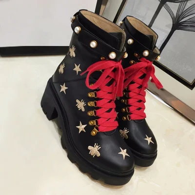 Pearl Short Winter Boots Women Black Animal Print Lace Up Ankle Botas Feminina Metal Decoration Leather Martin Bottes Femme - Цвет: as pic