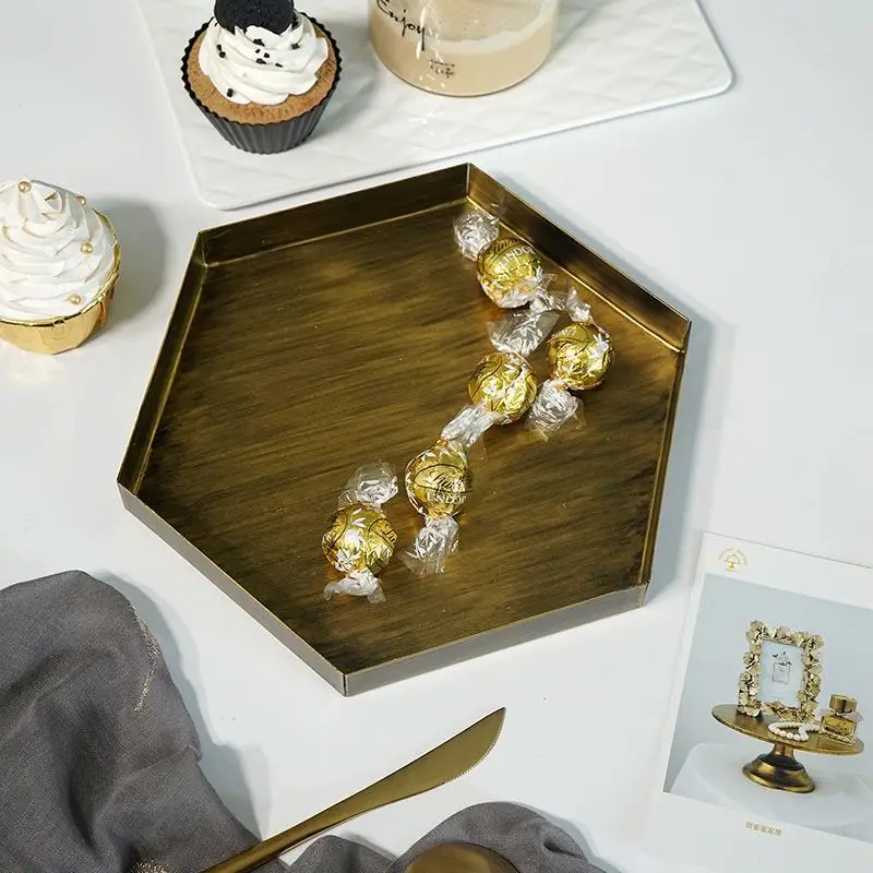 

Vintage Gold Hexagon Storage Tray Nordic Geometric Metal Desktop Plate Small Items Jewelry Display Tray Mirror Makeup Organizer