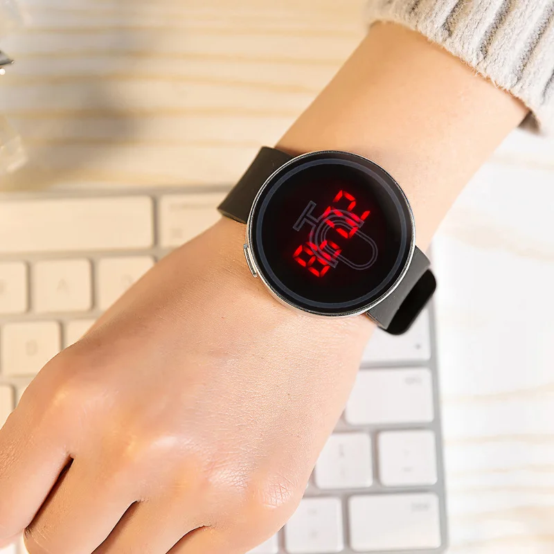 

2018 Horloges Mannen New Men Sports Watches Fashion Casual Rubber LED Digital Watch Men Military Wristwatches Relogio Masculino