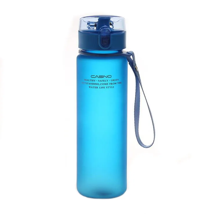 Пластиковая ручная чашка бутылка для воды Спорт на открытом воздухе креативная портативная простая бутылка с веревкой чашка для воды 400 мл 560 мл DOGGYZSTYLE - Цвет: blue