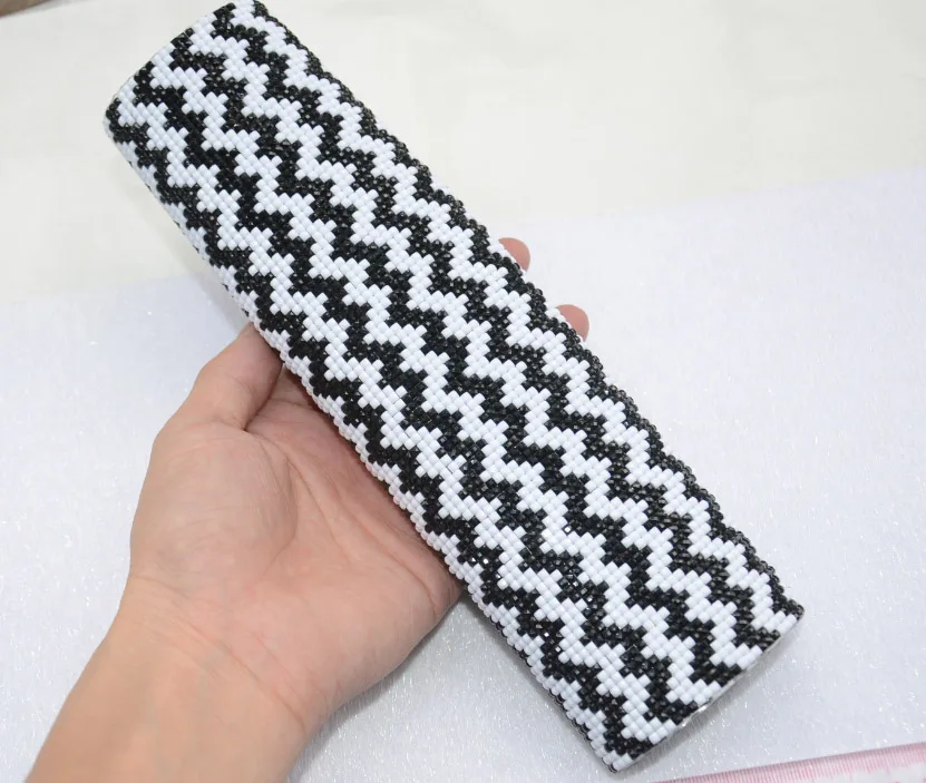 

2016 New Arrival hotfix rhinestone mesh sheet black and white grain design motif for summer shoes bags garment sticker accessori