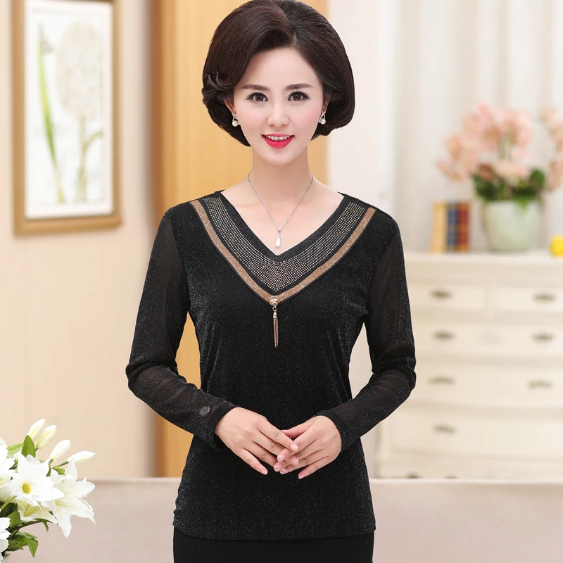5XL плюс Размеры Для женщин v-образным вырезом футболка Топы с длинными рукавами Весна-осень среднего возраста Футболка для матерей Свободные повседневные топы пуловер Одежда