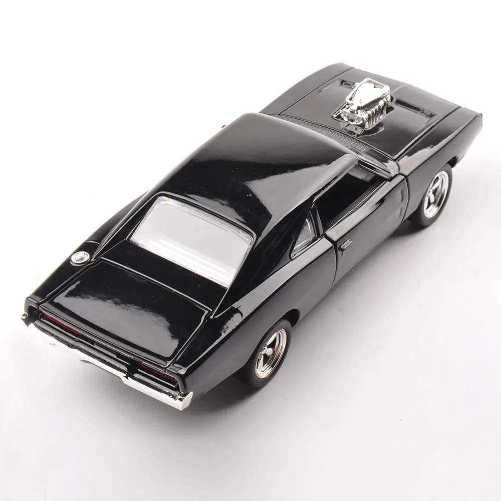 Dodge Challenger 1/32 Масштаб литья под давлением Модель автомобиля игрушки Форсаж 7 черная модель автомобиля подарки коллекции