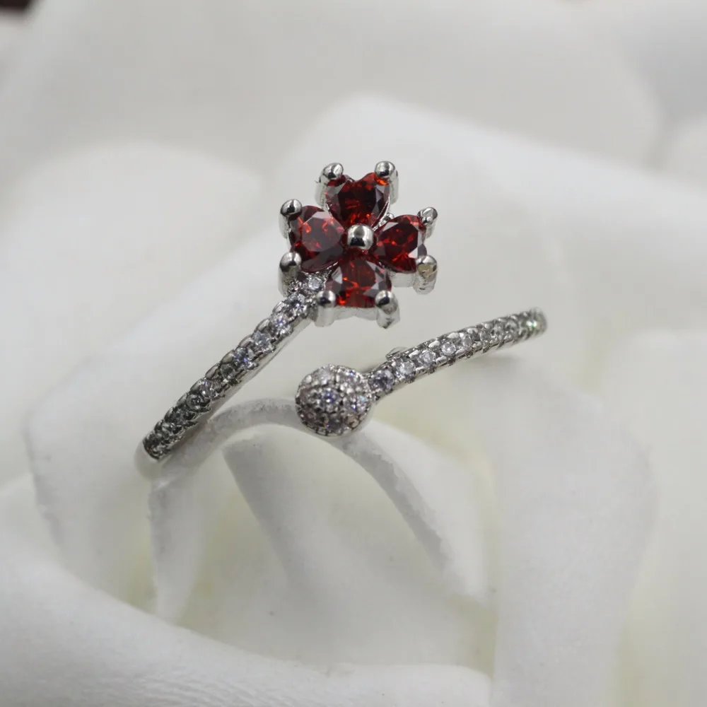 WalerV New 925 Silver Ring For Women Set Fashion Charm Green Four leaf grass Crystal Zircon Open Ring Lady Jewelry Girl Gifts