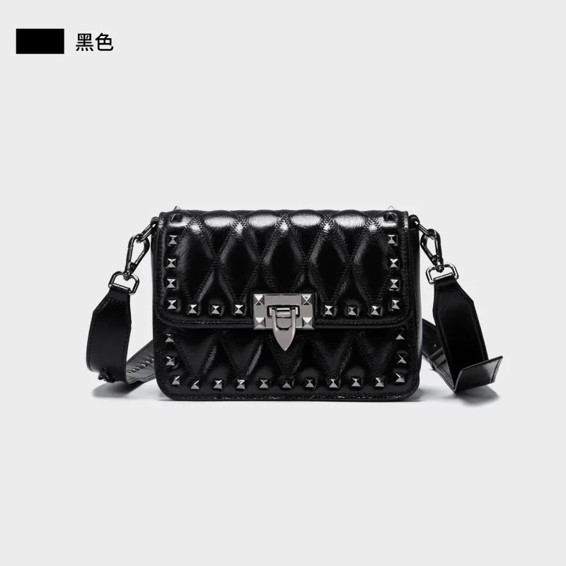 

LOVELY 2019 Rivet Small Square Package Diamond Lattice Bag Single Shoulder Packet Genuine Leather Woman Package Oblique Satchel