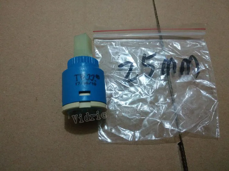 

25mm Ceramic Faucet Cartridges valve , hot and cold tap spool universal